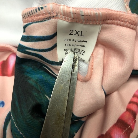 LIGHT Pink Seashell Sea Life Graphic One Piece - Picture 4 of 5